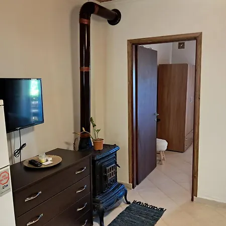 Messonghi- La Pazzeli * Kato Spilaion